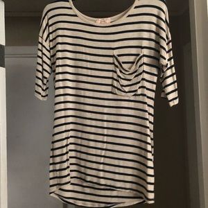 Navy/cream striped top